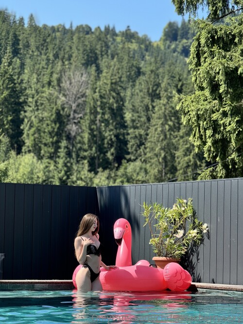 1000014926c0cb82d704cb6f75