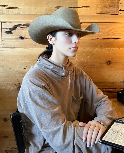 100001509320406c74e33d6045