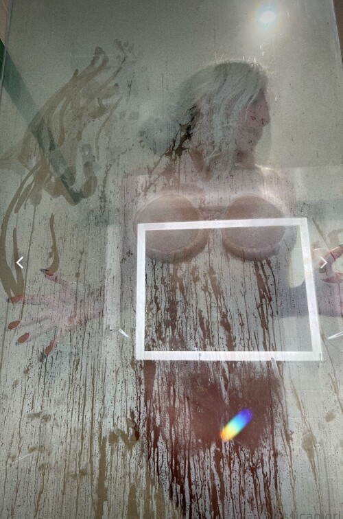 10000151124bf1cd1b64bc510f