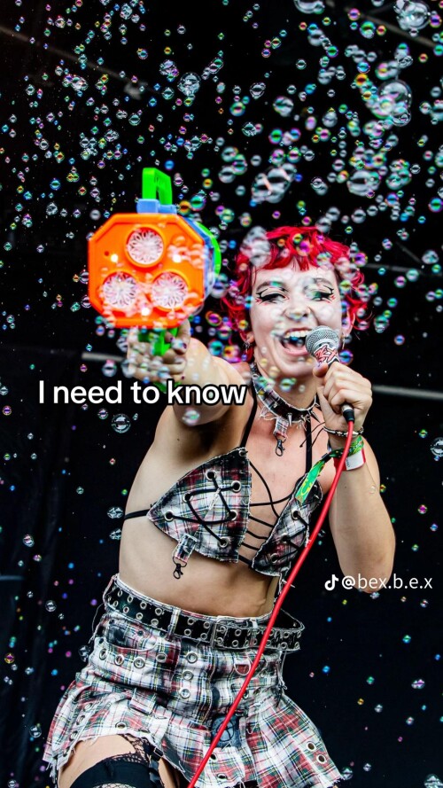 100001537010e5bf3f57447067