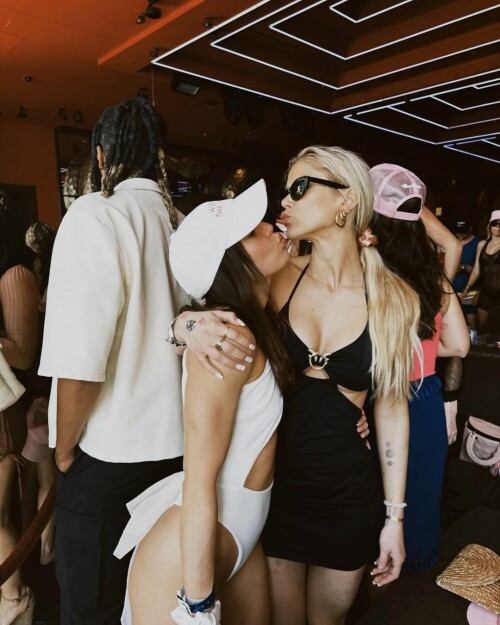 10000154078181e85e74840b5b