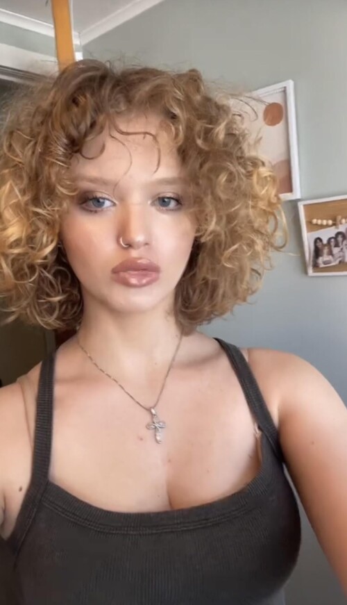 10000155245b8e8e722fd7eaff