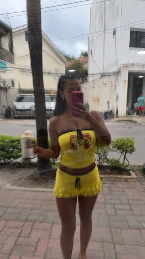 1000015587e0bbb1703061ad4e