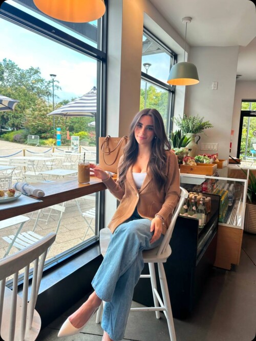 1000015668d22d889f54b3d034