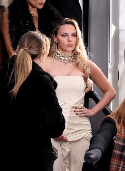 1000015822ffc315879cfd4830