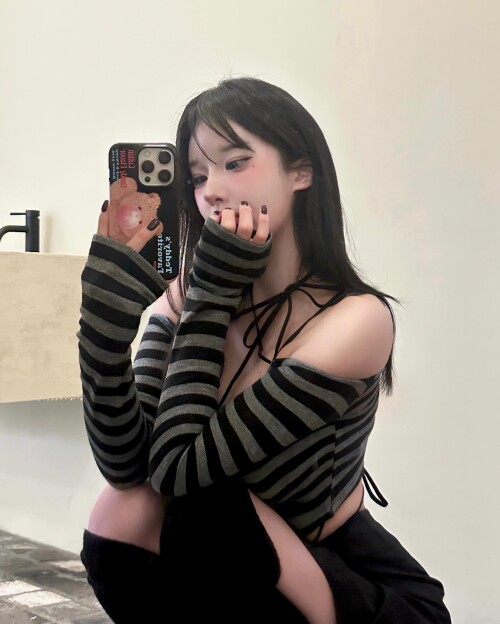 1000015895bd818adcdf869137