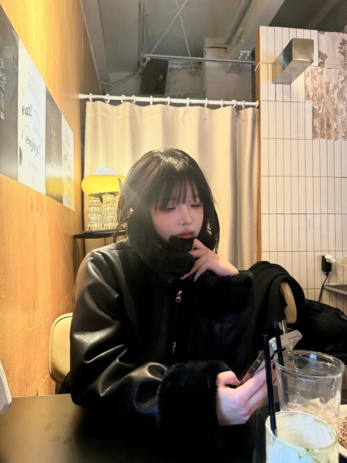 1000015914487a8caac9e38167