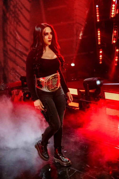 1000015967fbd0a2763fb0f7d1