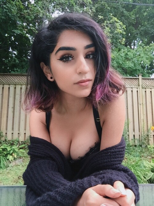 10000159805e7a1f4dba8e497d