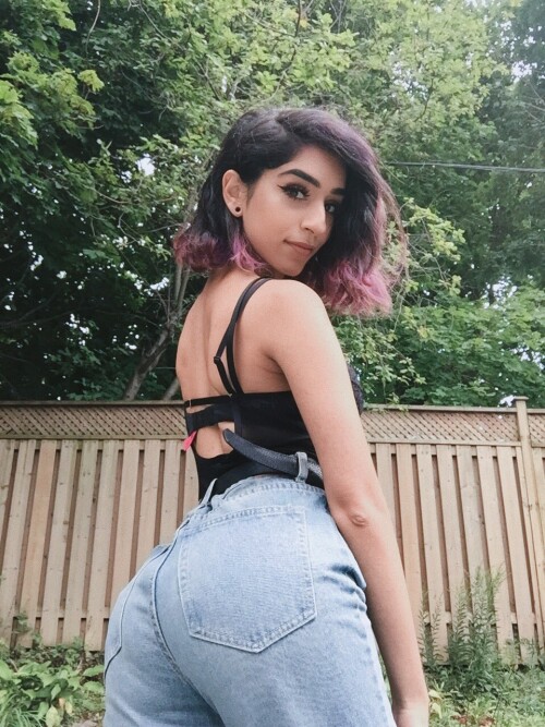 1000015983ee40e540a4ede6da