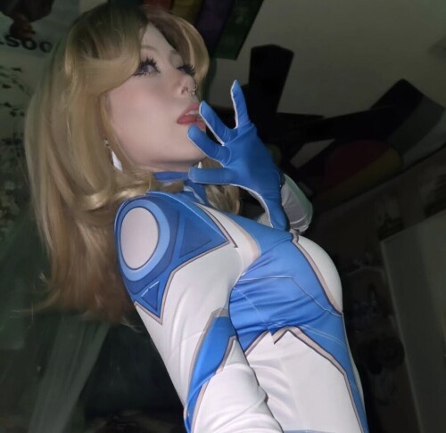 1000016137eddc5bd4bfbfc6a7