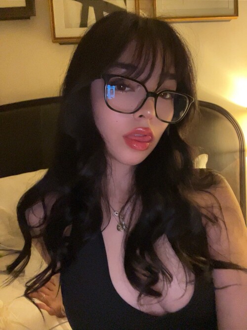 1000016464f1985a2a89ad207b