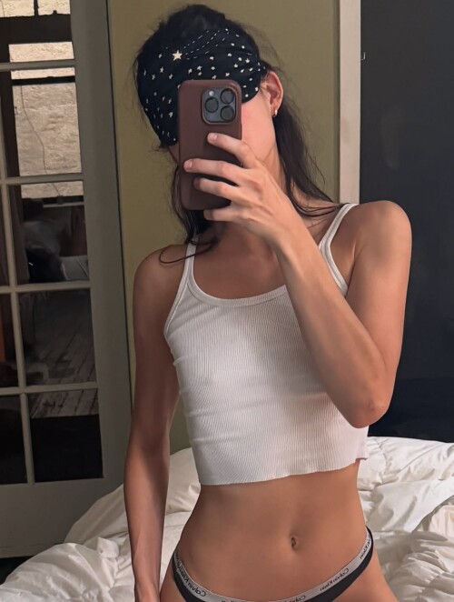 1000016466c247ae76302cdc1d