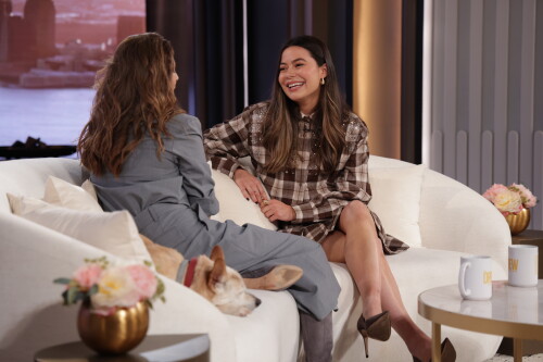 1000016621158f79a4c697b163