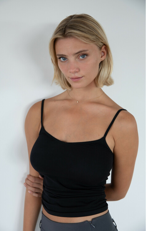 1000016725751b588cc94e1df7