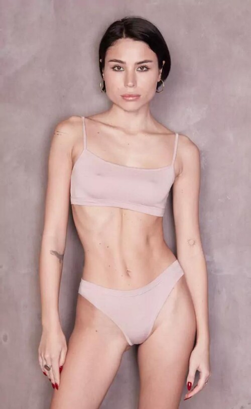 10000169855e59c52b8da40ad1