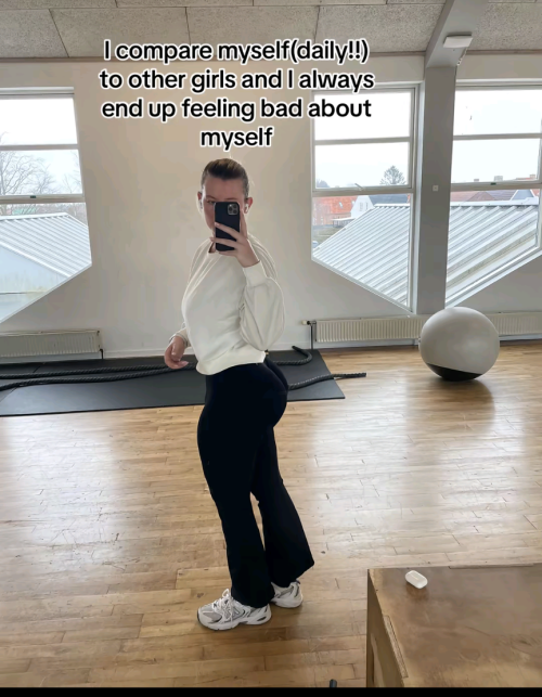 100001699126ae59bccc49ee4b