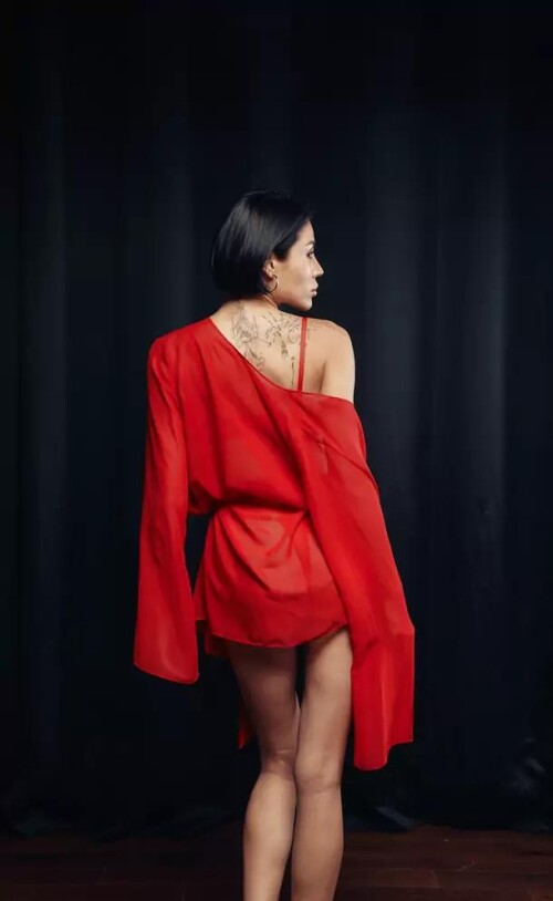 1000016995f4b3998169f66834