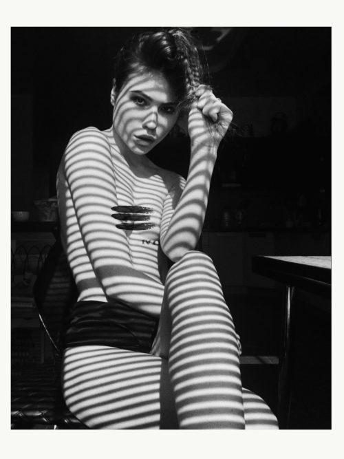 10000170310cdd44f3946485b7