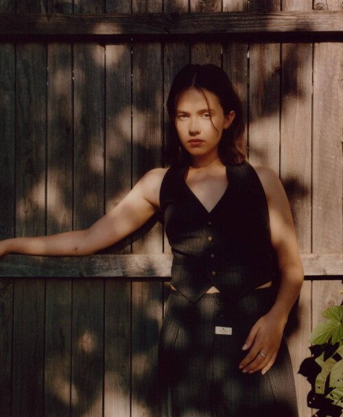 100001707281a75928ab3b79ff