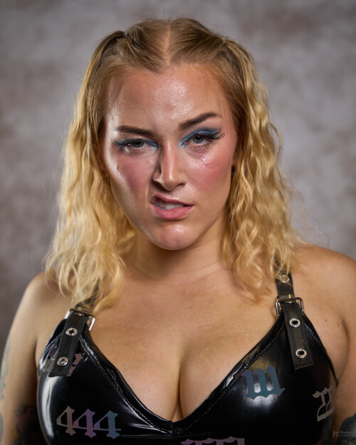 10000170985a405271efade368