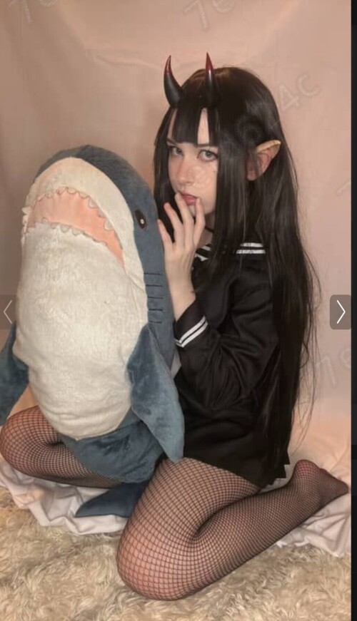 10000171971772875d9a765081