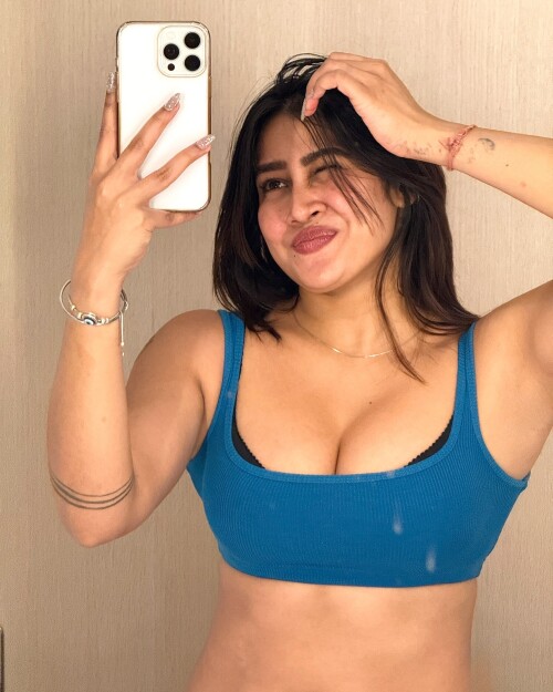 1000017364681bc3bfd2fe1d75