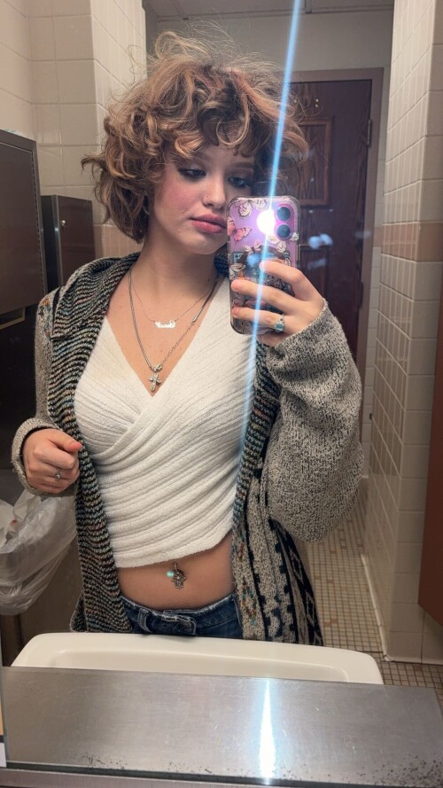 100001736976e1300b3be015b4