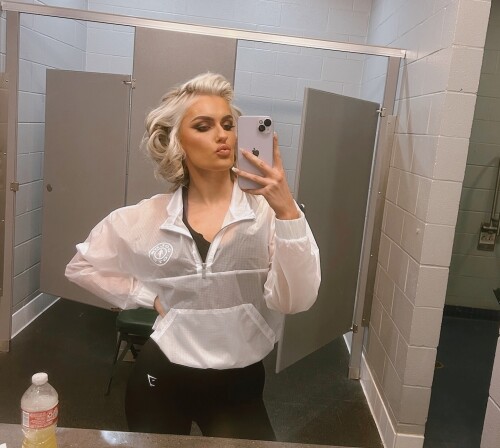 10000175398e9b8175744fd93a