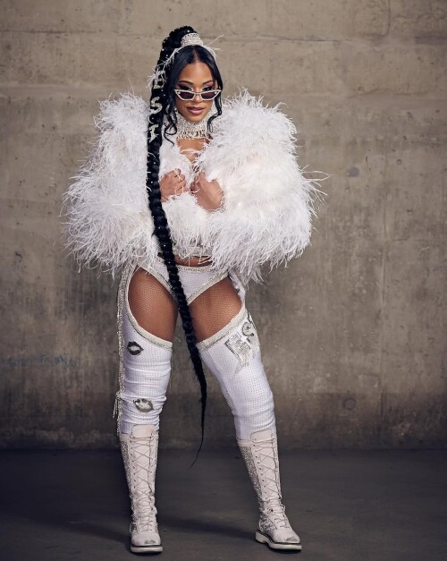 10000175661235abc597267733