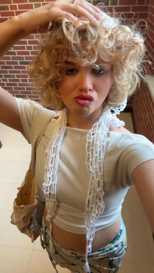 10000176117a6fbfaaa6943687