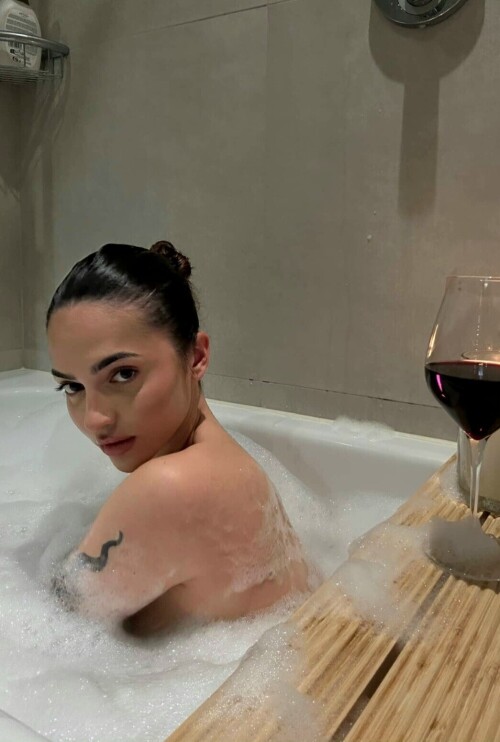 1000017929ad0a2f9b9ed24cee