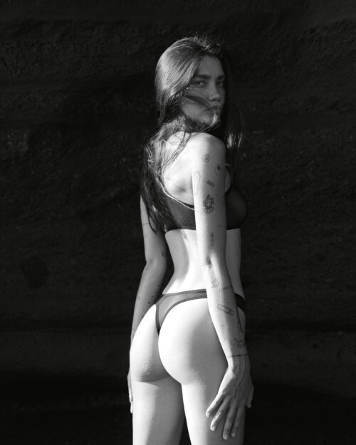 1000017977081c3a7a7d376308