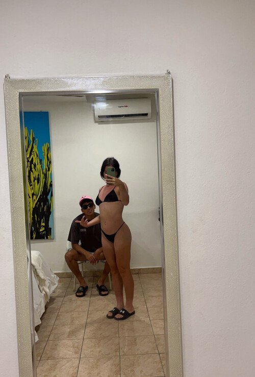 1000017993e40e09feab4fb77e