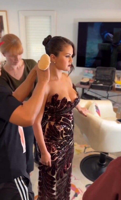 100001831077409b8797c16a13