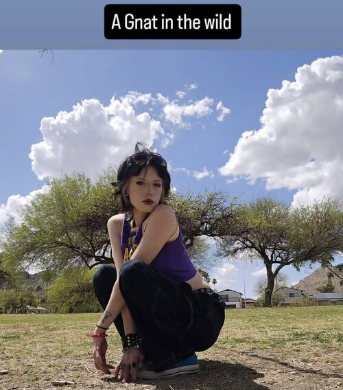 1000018356ab5ec98fff48cbdc