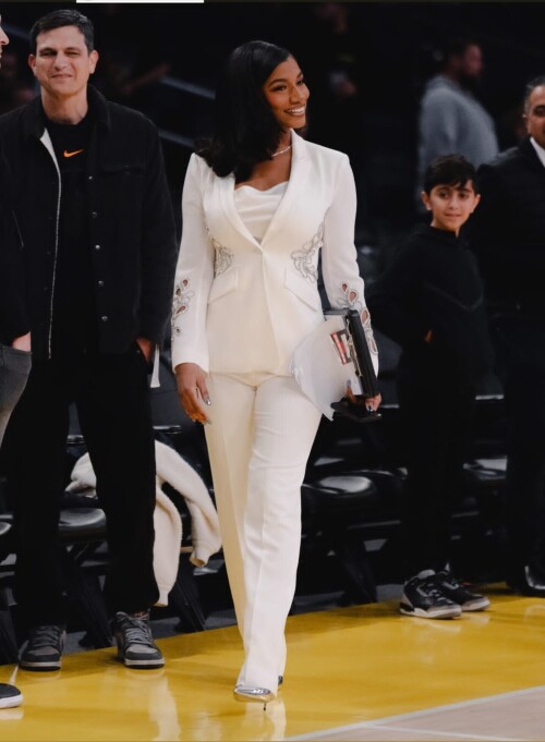 100001999683eaf539c74a55c0