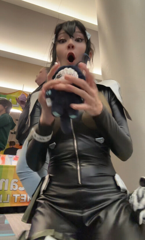 10000202734ea78cdd1af56046