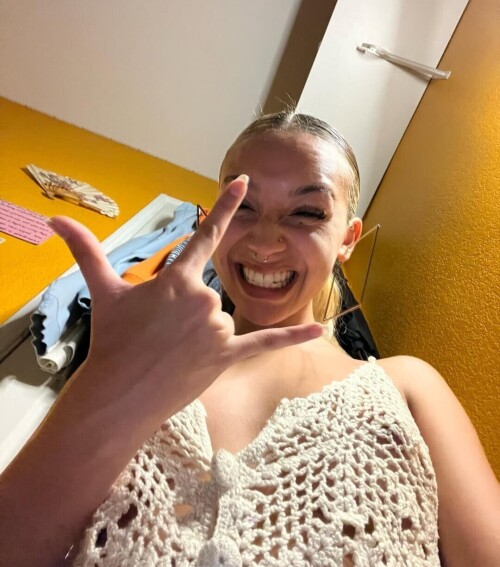 1000020466868de57d9c75e7e4