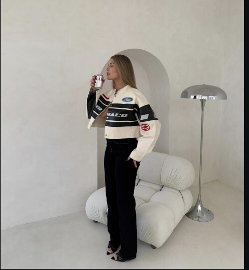 10000208832de8b6cf6d446791