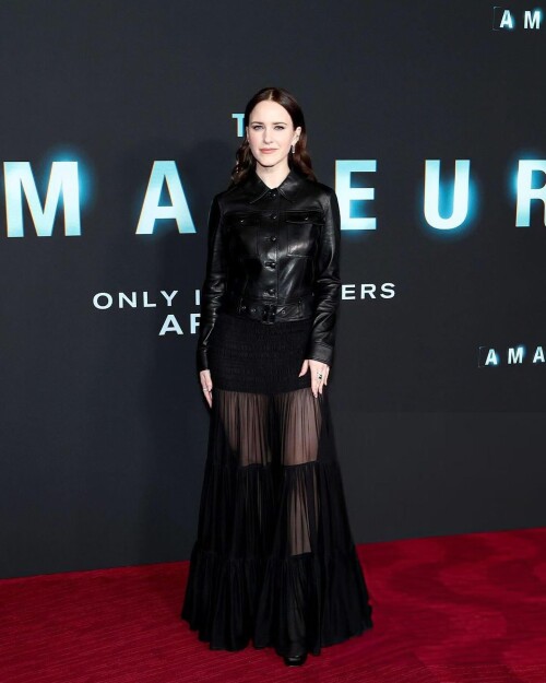 10000208892fee81bfaa59c253