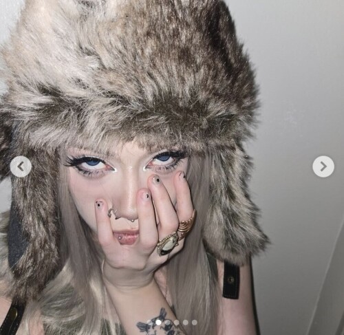 100002108648652e2474768cf5