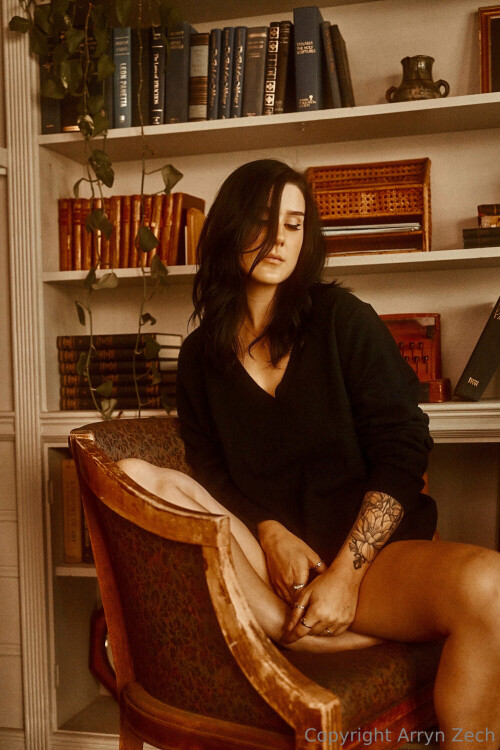 1000021162cfcb8627dc497168