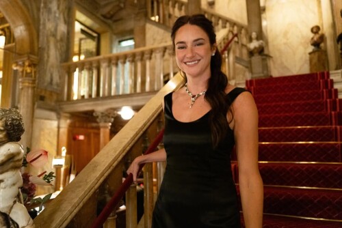 1000021367f8d8bff452f92f2e