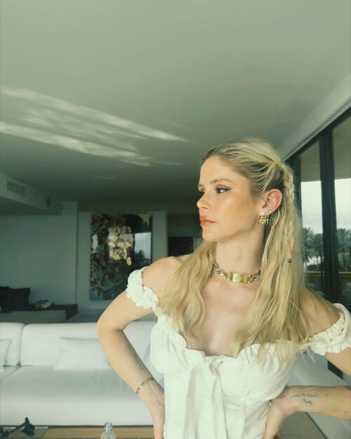 100002156945f9be47766d861e