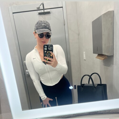 1000021604424af50c6a42adb9