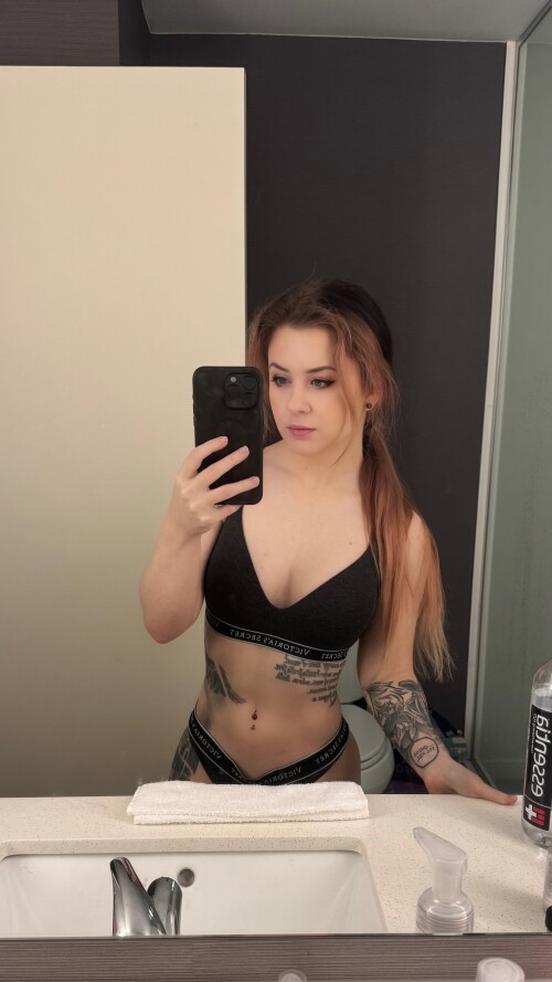 100002170961c48728a577d904