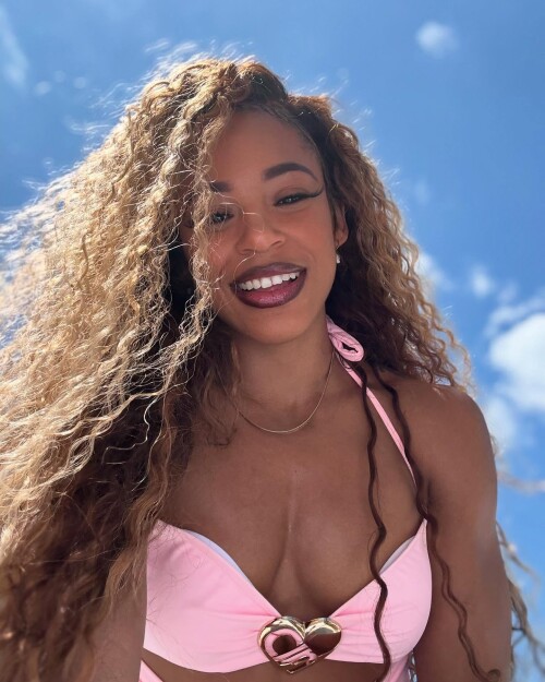 100002171793a4557eaf38b5ef