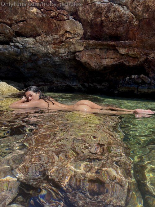 1000021721e5a4faa7faf7daff