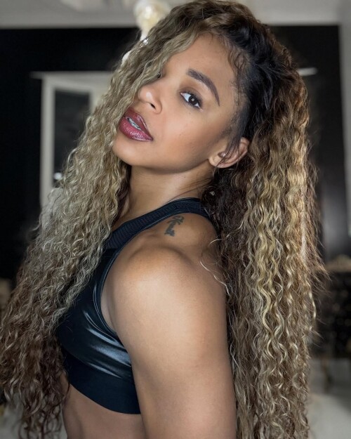 1000022051f4101b01152c4f0f